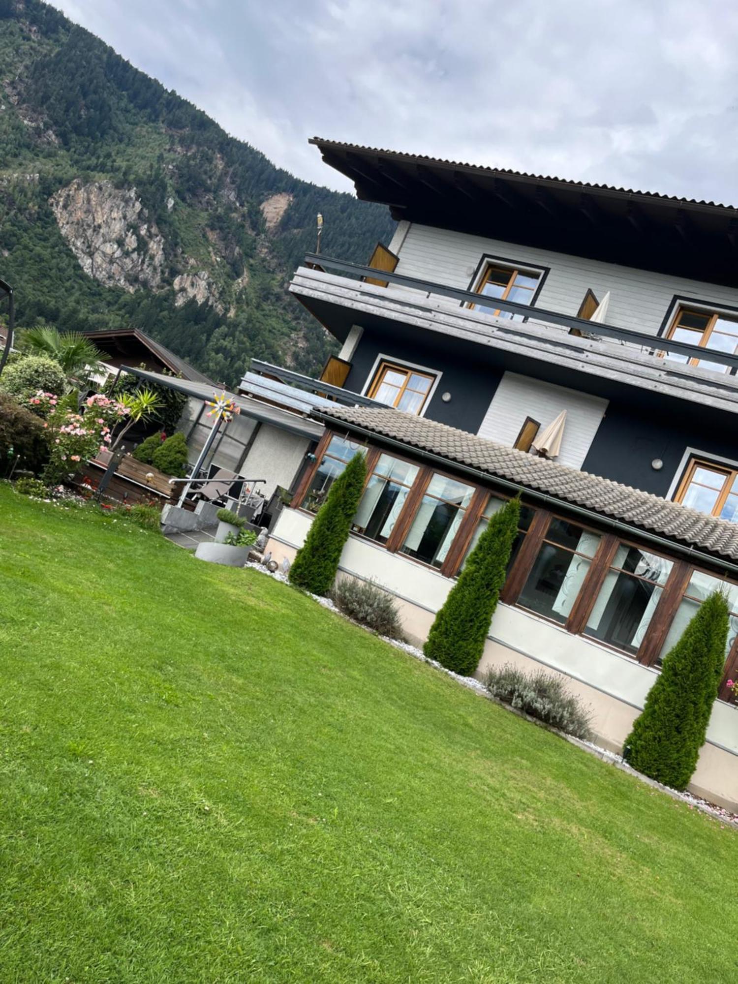Pension Laerchenhof Dobriach Exterior photo